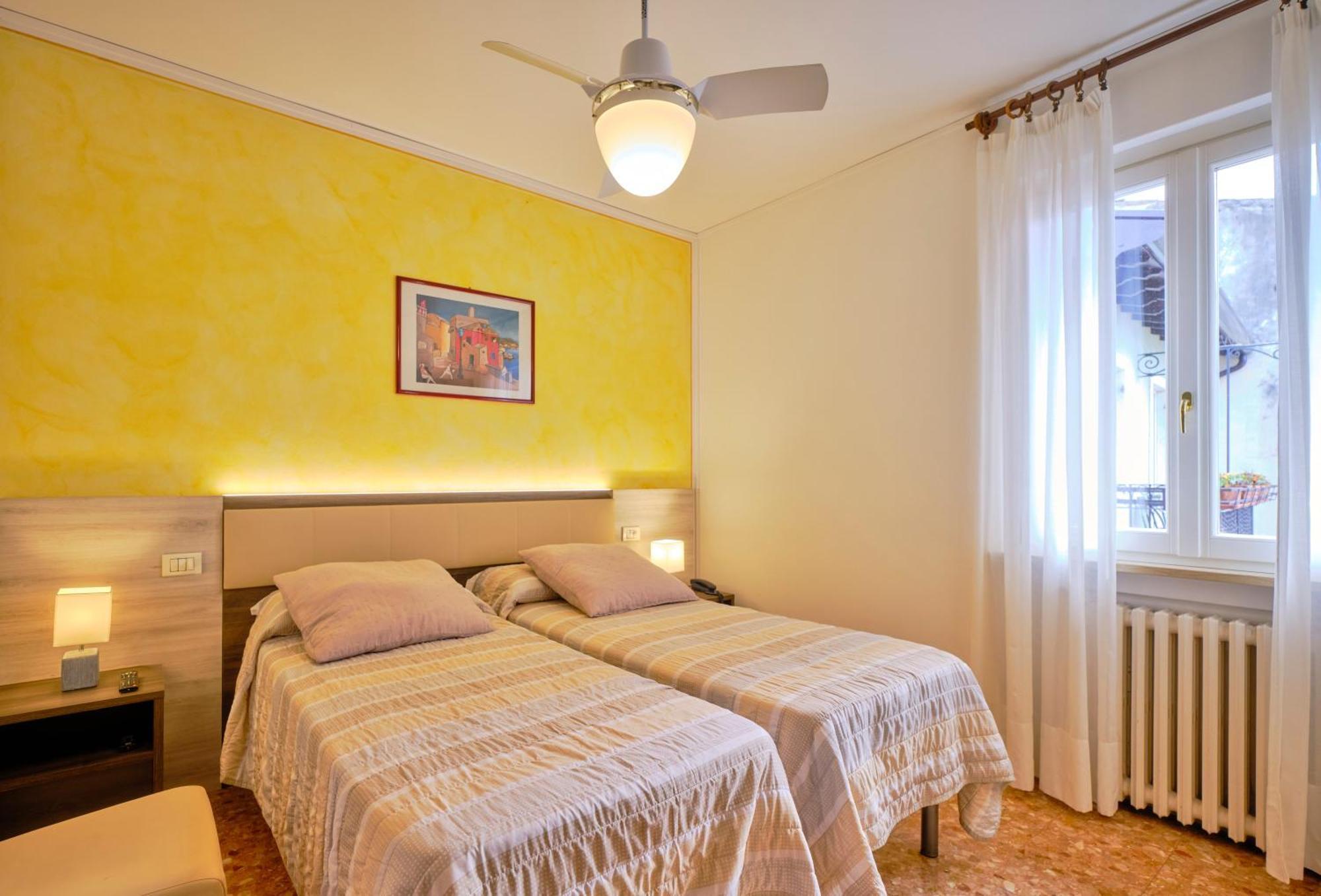 Piccolo Hotel Garda  Exteriér fotografie